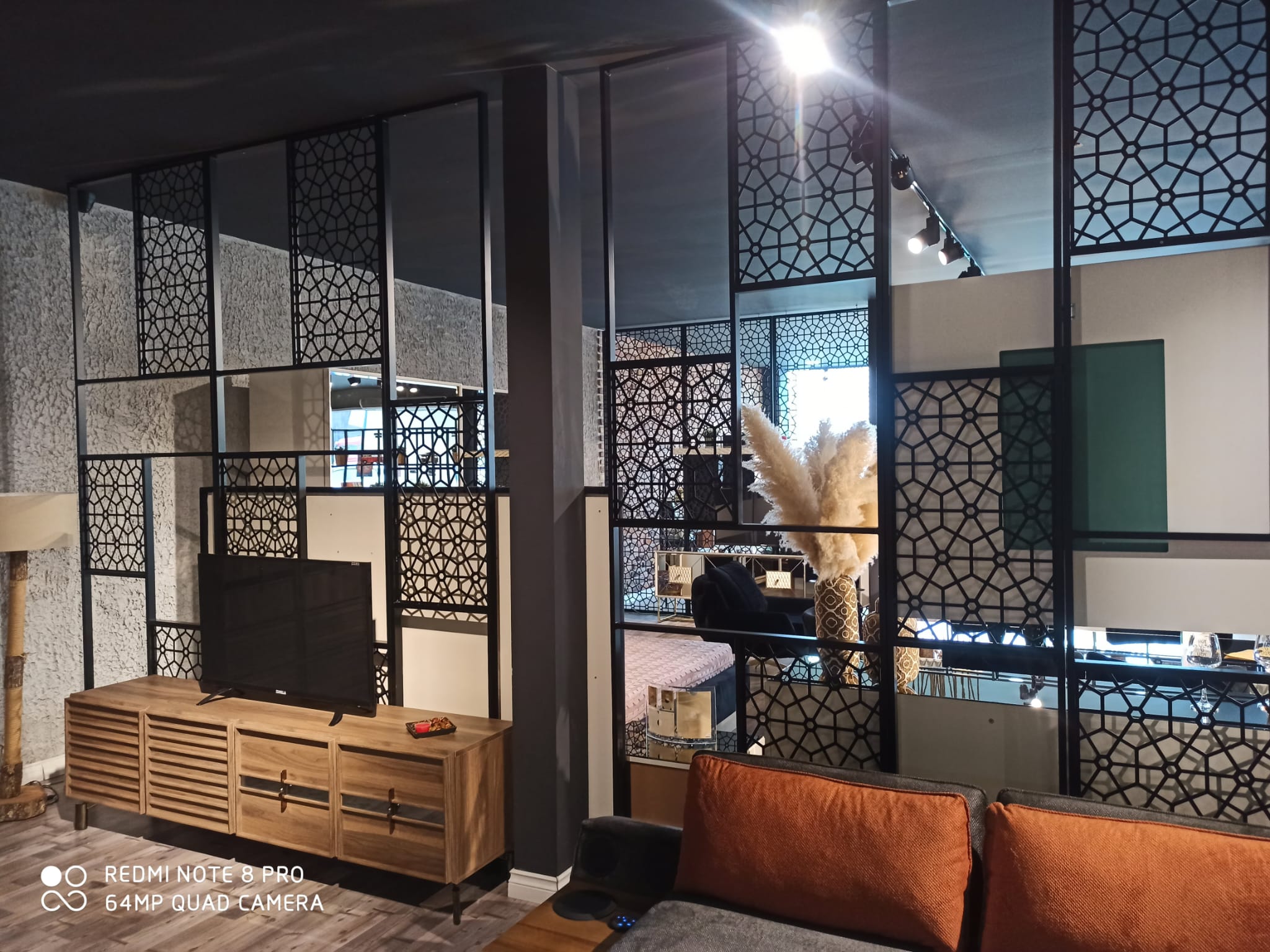 SHOWROOM STANTLARI
